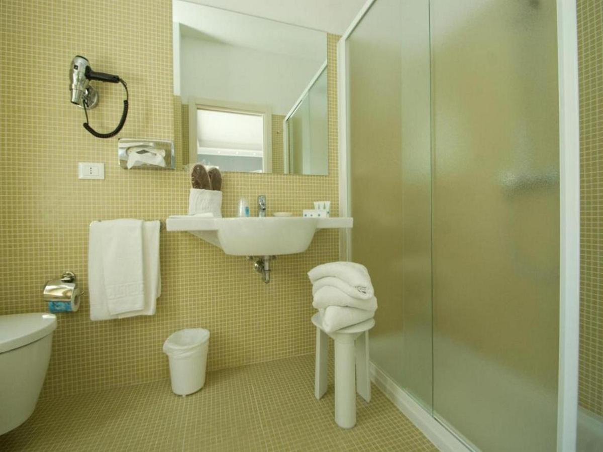Hotel Sorriso Milano Marittima Kültér fotó