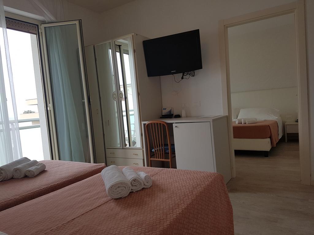 Hotel Sorriso Milano Marittima Kültér fotó