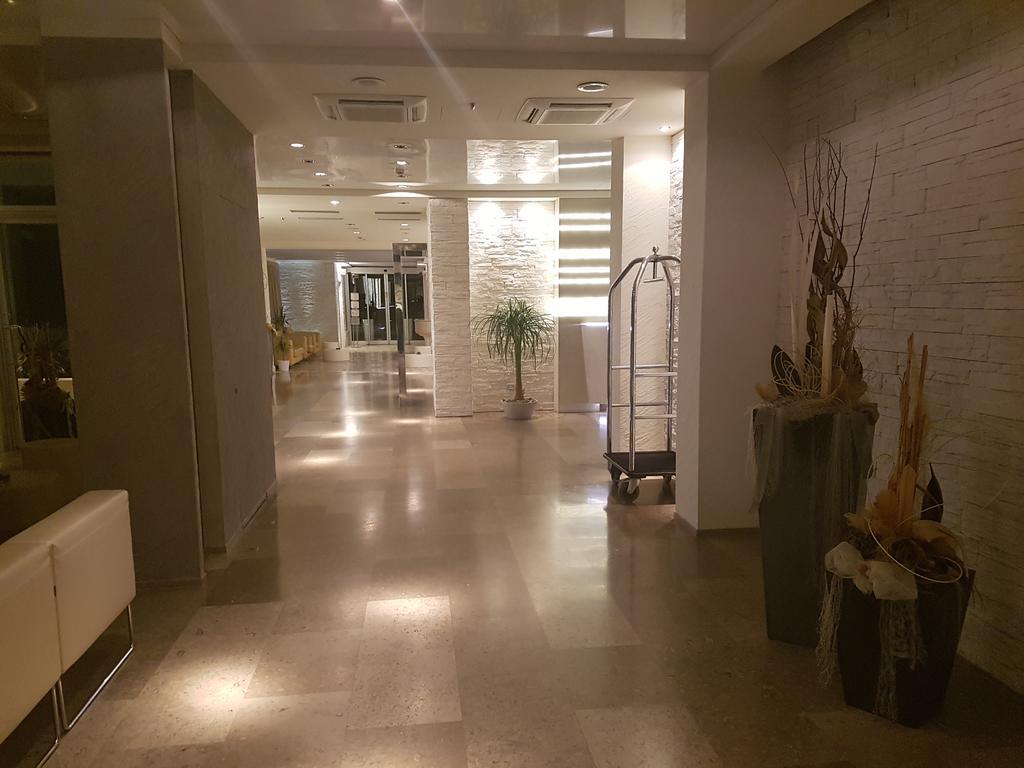 Hotel Sorriso Milano Marittima Kültér fotó