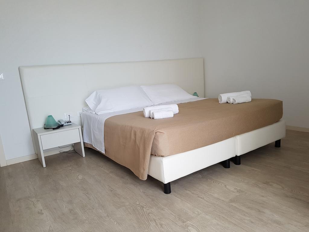 Hotel Sorriso Milano Marittima Kültér fotó