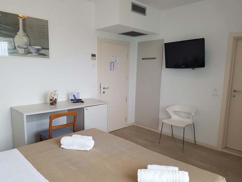 Hotel Sorriso Milano Marittima Kültér fotó
