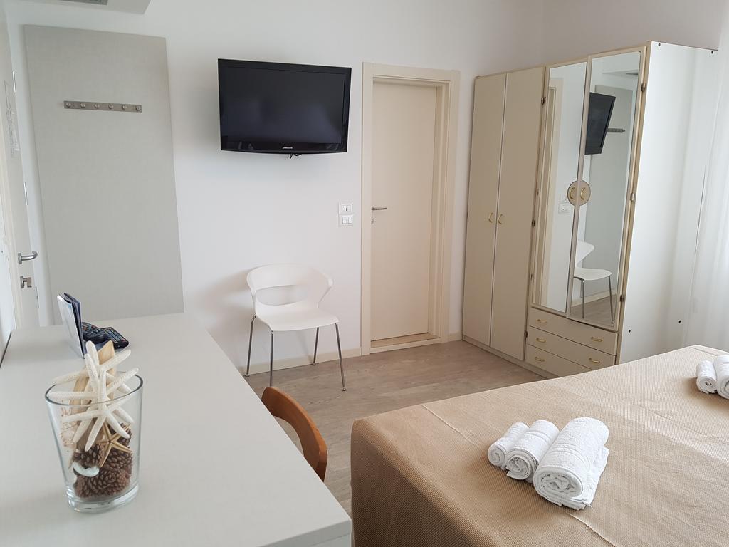 Hotel Sorriso Milano Marittima Kültér fotó