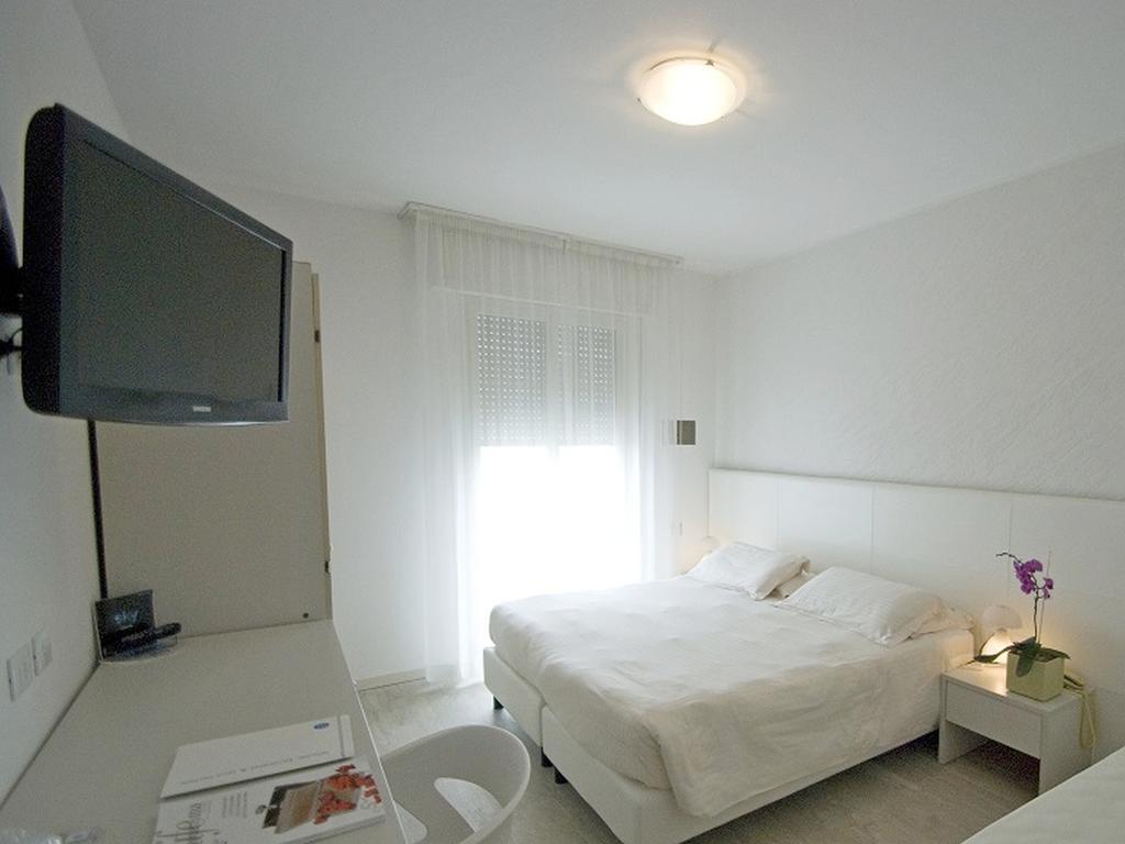 Hotel Sorriso Milano Marittima Kültér fotó